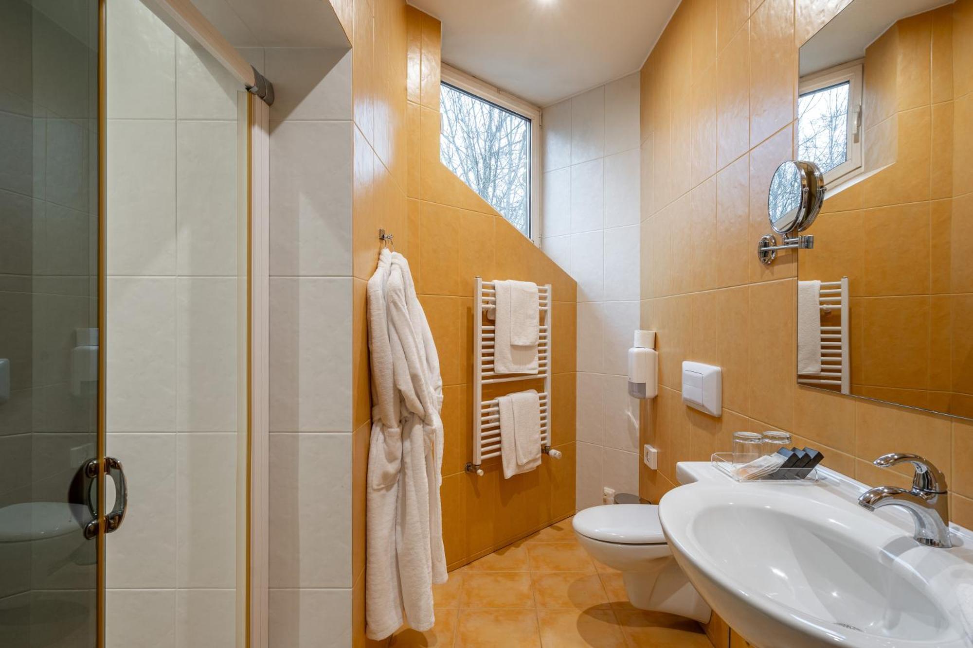Hotel Sfinksas Kaunas Dış mekan fotoğraf