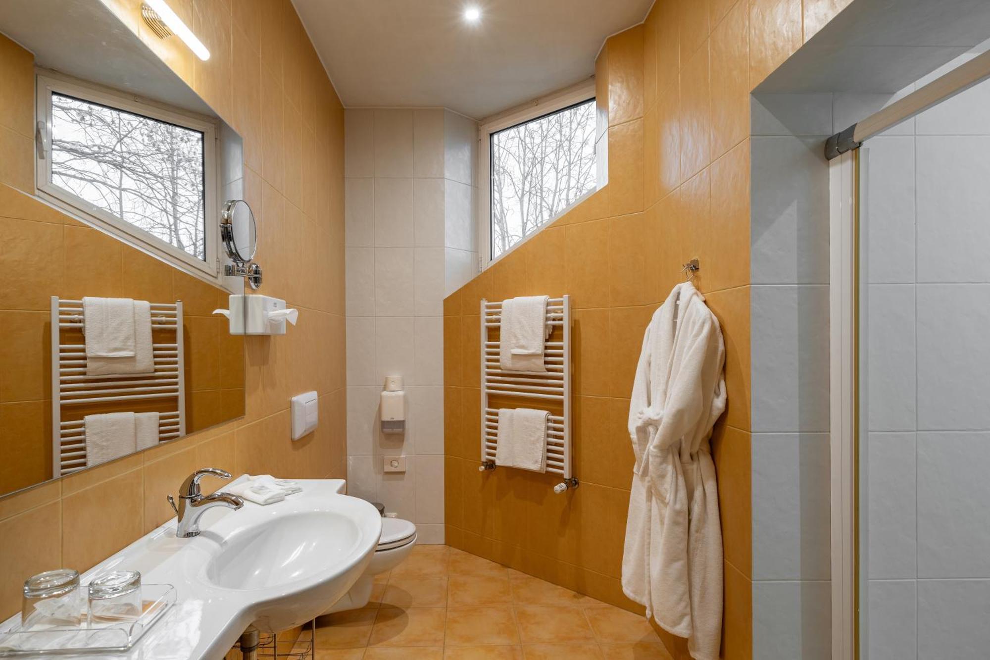Hotel Sfinksas Kaunas Dış mekan fotoğraf